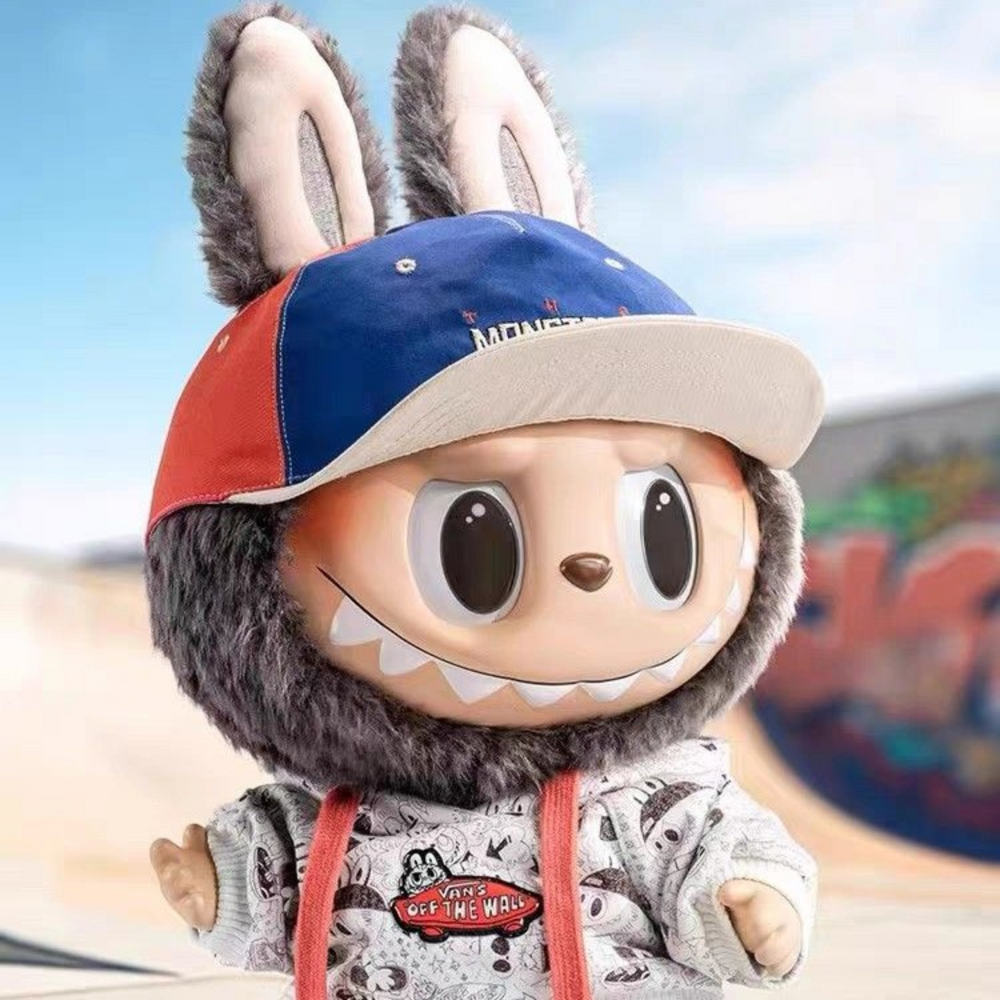 Labubu „The Monsters x Vans” | Pluszowa figurka 38 cm