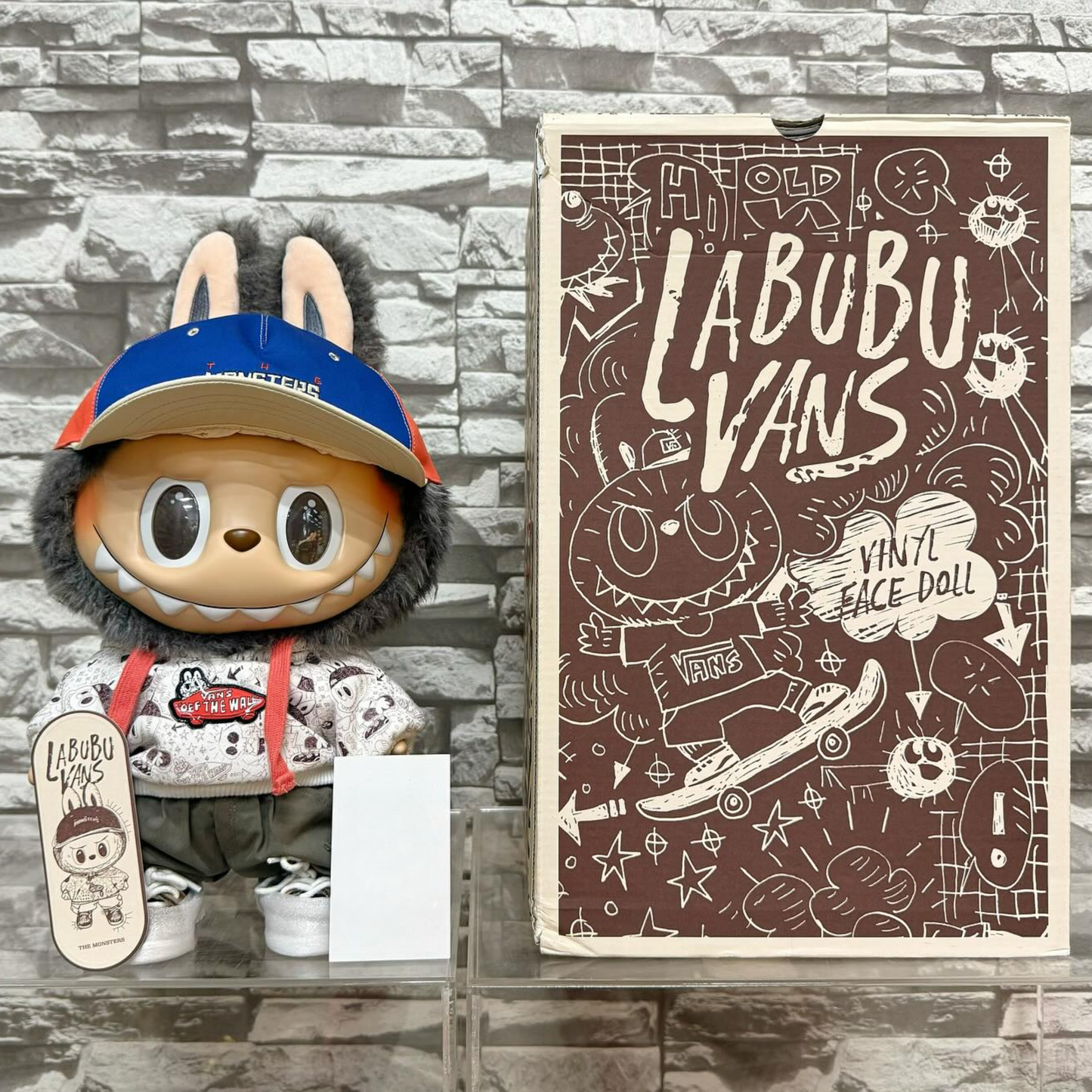 Labubu „The Monsters x Vans” | Pluszowa figurka 38 cm