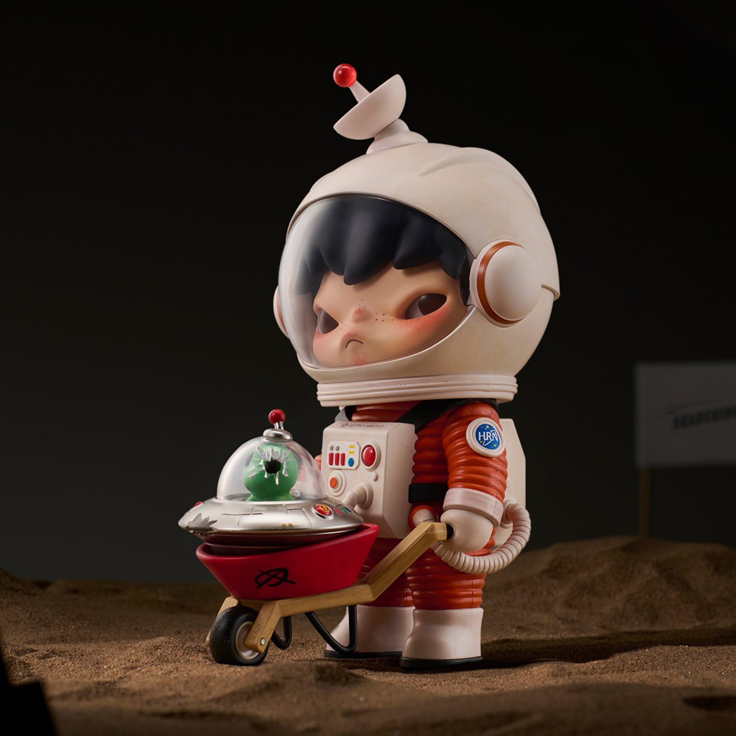 Hirono – Search for Aliens | Figurka 18 cm