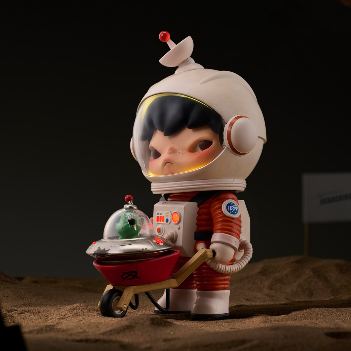 Hirono – Search for Aliens | Figurka 18 cm