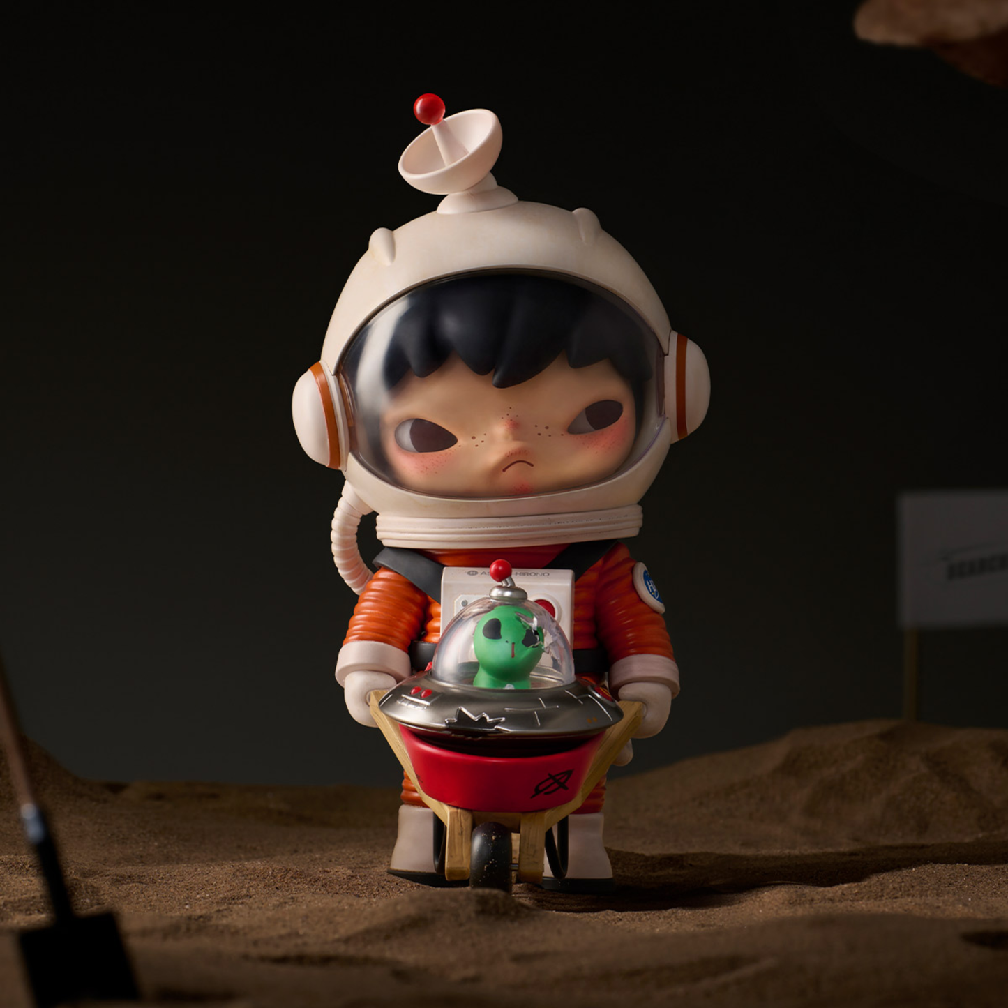 Hirono – Search for Aliens | Figurka 18 cm